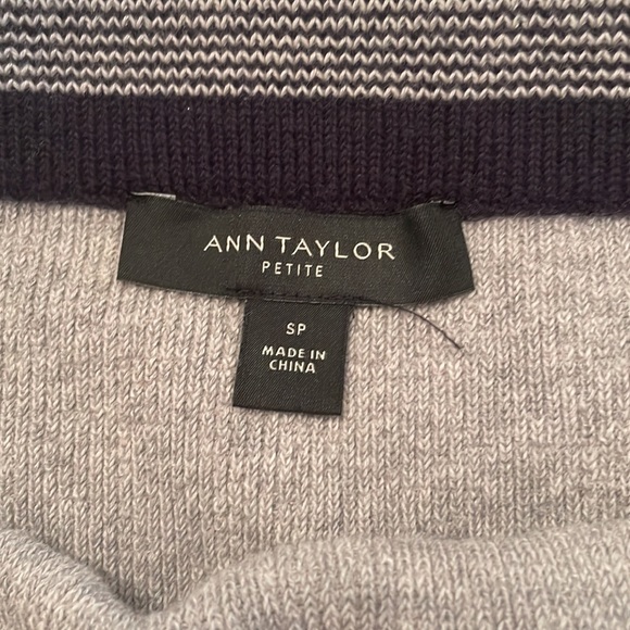 Ann Taylor Striped Sweater Pencil Skirt and Tank Set. Size Small - Picture 13 of 13